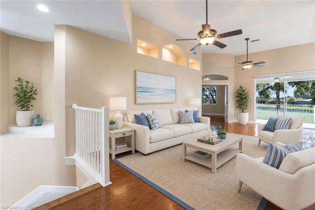 10462 Autumn Breeze DR 202, Estero, FL 34135