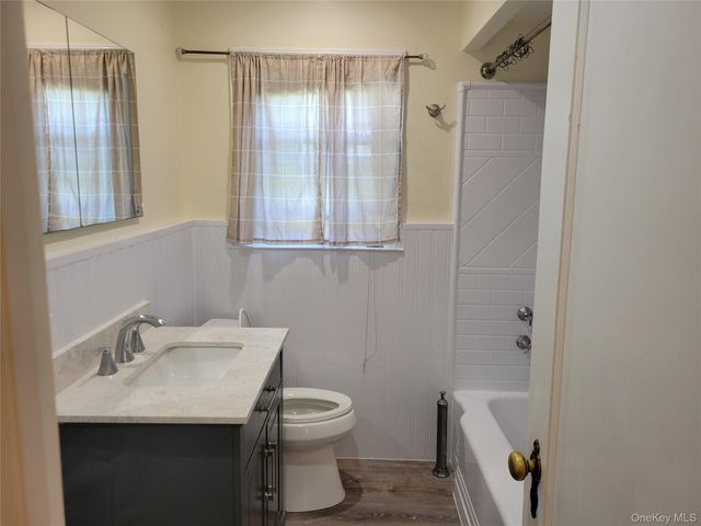 89 Beverly Avenue, Floral Park, NY 11001