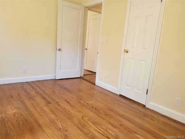 89 Beverly Avenue, Floral Park, NY 11001