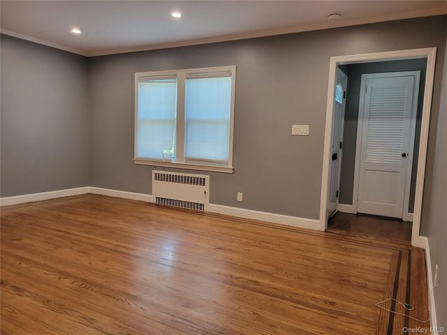 89 Beverly Avenue, Floral Park, NY 11001