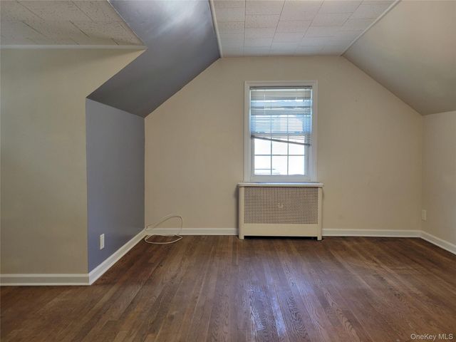 89 Beverly Avenue, Floral Park, NY 11001