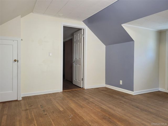 89 Beverly Avenue, Floral Park, NY 11001