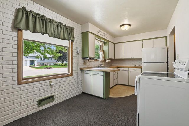 831 N 26TH STREET, Wisconsin Rapids, WI 54494