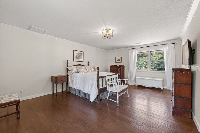 2402 NW Linebarger Lane, Bentonville, AR 72712
