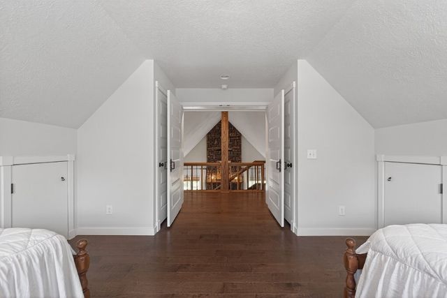 2402 NW Linebarger Lane, Bentonville, AR 72712