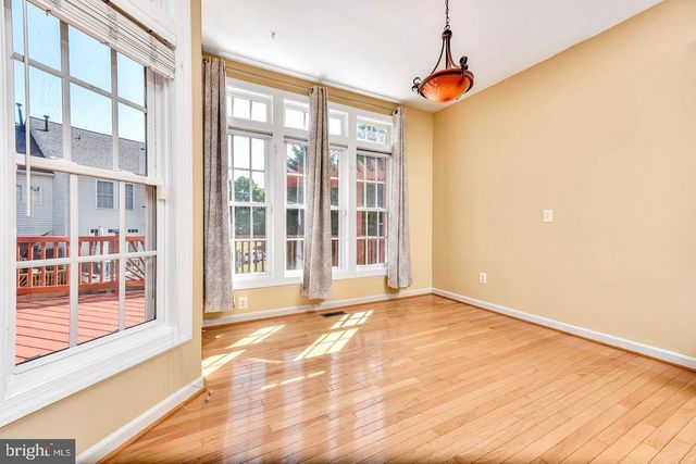 14422 FOWLERS MILL DR, Gainesville, VA 20155