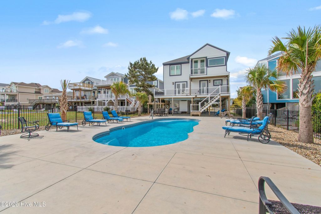 Image 11 of property listing at 316 Caswell Beach Road, Oak Island, NC 28465