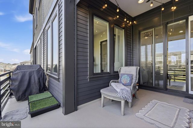 20388 ROSLINDALE DR, Ashburn, VA 20147