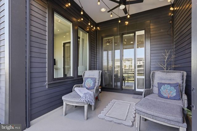 20388 ROSLINDALE DR, Ashburn, VA 20147