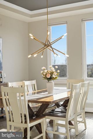 20388 ROSLINDALE DR, Ashburn, VA 20147