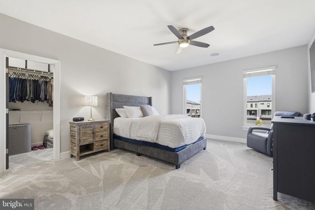 20388 ROSLINDALE DR, Ashburn, VA 20147