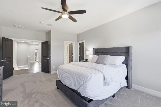 20388 ROSLINDALE DR, Ashburn, VA 20147