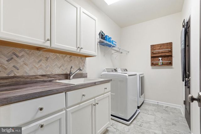 20388 ROSLINDALE DR, Ashburn, VA 20147