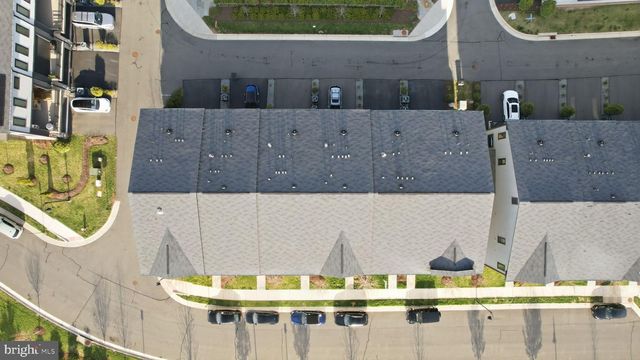 20388 ROSLINDALE DR, Ashburn, VA 20147