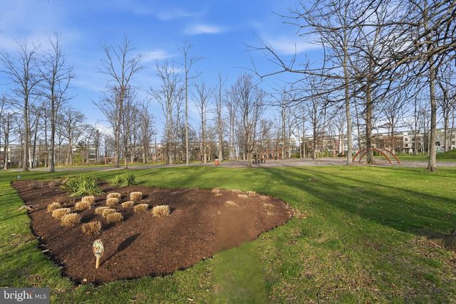 20388 ROSLINDALE DR, Ashburn, VA 20147