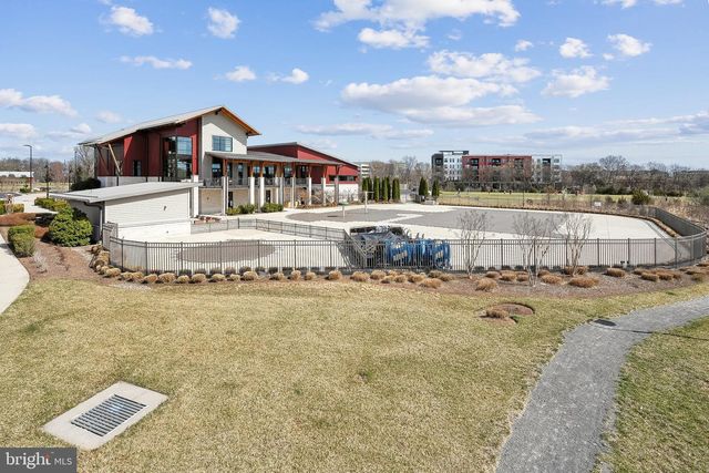 20388 ROSLINDALE DR, Ashburn, VA 20147