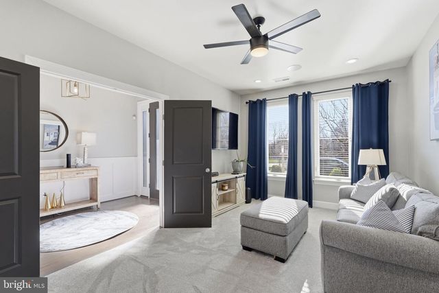 20388 ROSLINDALE DR, Ashburn, VA 20147