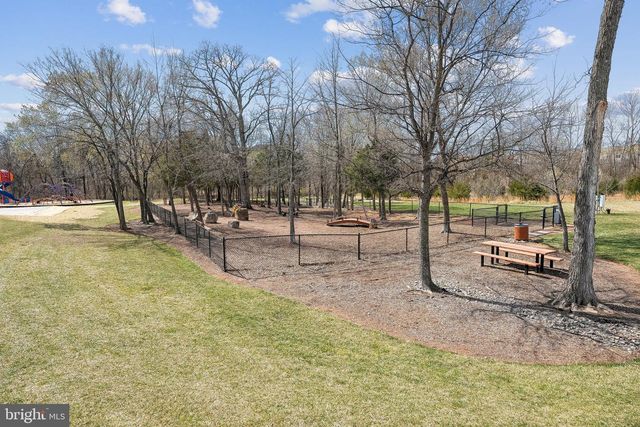 20388 ROSLINDALE DR, Ashburn, VA 20147