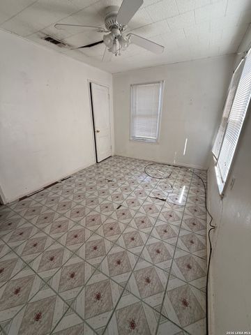 327 Lyric, San Antonio, TX 78223