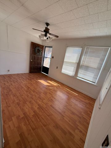 327 Lyric, San Antonio, TX 78223