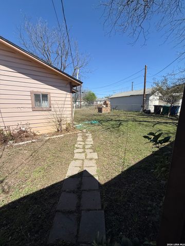 327 Lyric, San Antonio, TX 78223