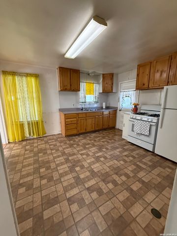 327 Lyric, San Antonio, TX 78223