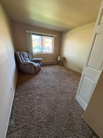 9717 S Keeler Avenue 110, Oak Lawn, IL 60453