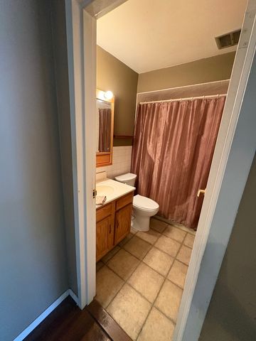 9717 S Keeler Avenue 110, Oak Lawn, IL 60453