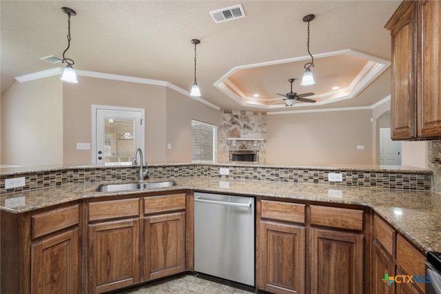 2001 Silver Spur, Belton, TX 76513