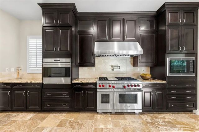 55 Fenway, Irvine, CA 92620
