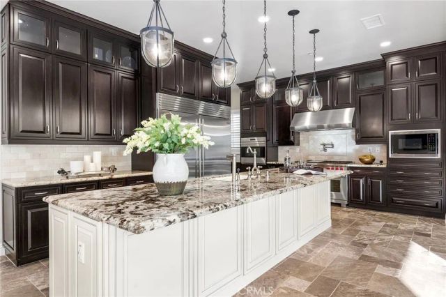 55 Fenway, Irvine, CA 92620