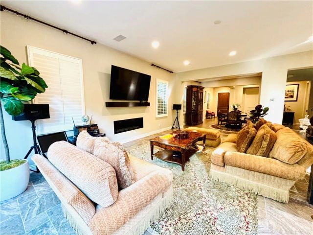 55 Fenway, Irvine, CA 92620