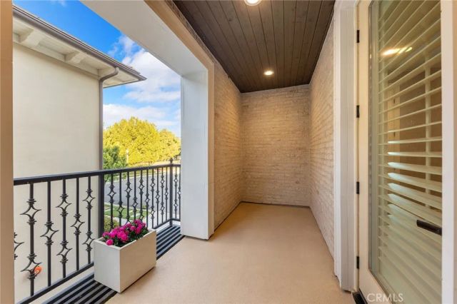 55 Fenway, Irvine, CA 92620
