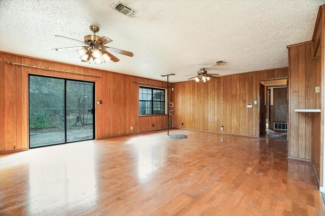 3569 N Us Highway 281, Burnet, TX 78611