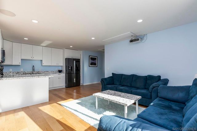 4445 Coronado Ave, San Diego, CA 92107