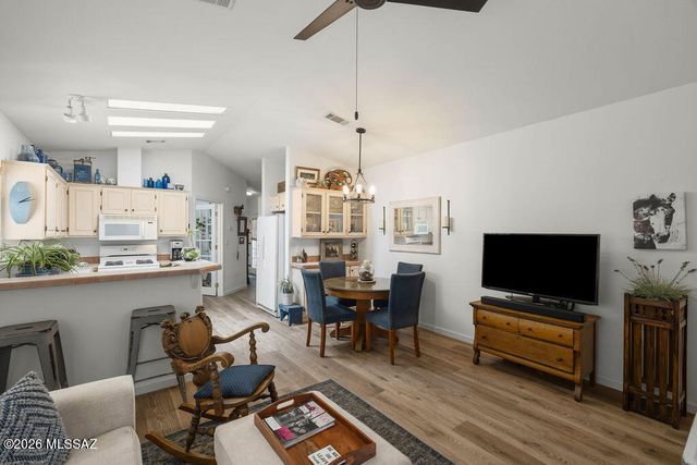 15942 S Avenida Villa Grata Salvaje, Sahuarita, AZ 85629