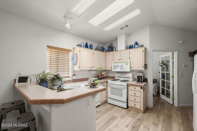 15942 S Avenida Villa Grata Salvaje, Sahuarita, AZ 85629