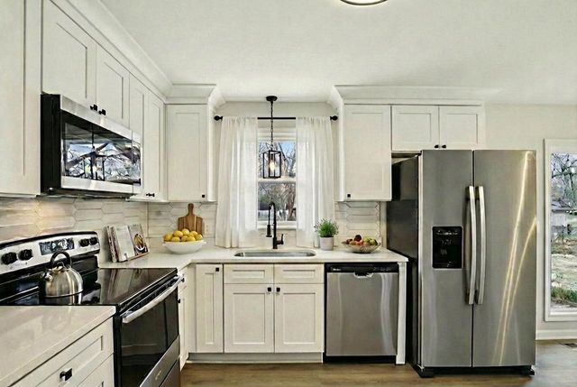 172 Gatone Dr, Hendersonville, TN 37075