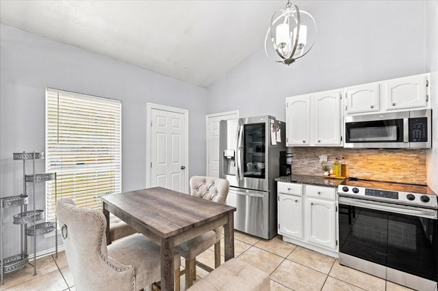 420 Vincent Street, Cedar Hill, TX 75104