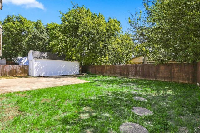 420 Vincent Street, Cedar Hill, TX 75104