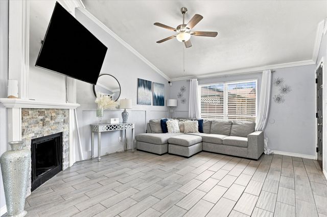 420 Vincent Street, Cedar Hill, TX 75104