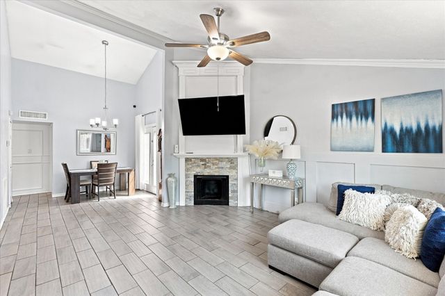 420 Vincent Street, Cedar Hill, TX 75104