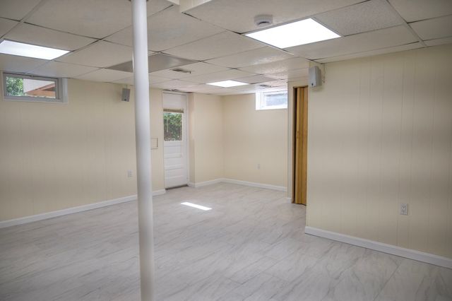 21 Debra Ln, Framingham, MA 01701