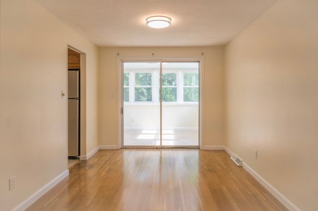 21 Debra Ln, Framingham, MA 01701