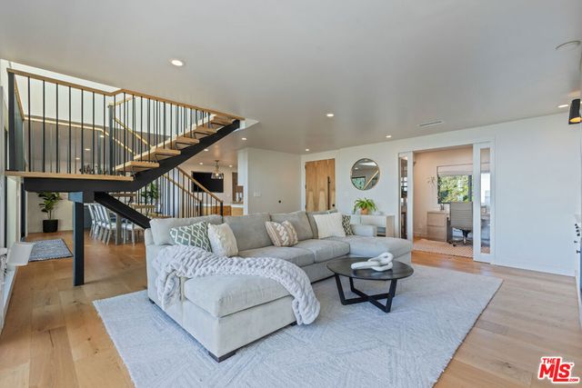 3304 Seaclaire Drive, Rancho Palos Verdes, CA 90275