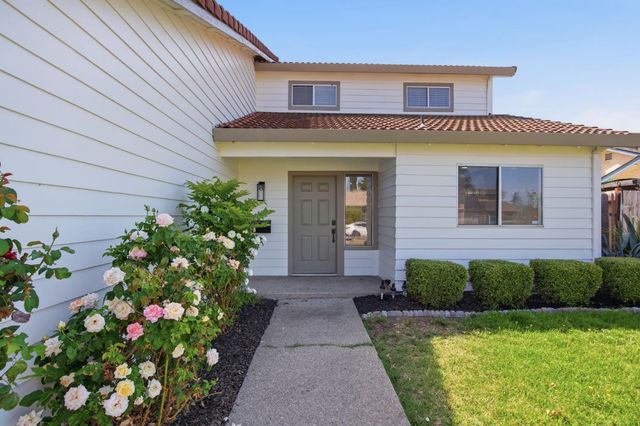 1122 Morning Dew Pl, Stockton, CA 95210