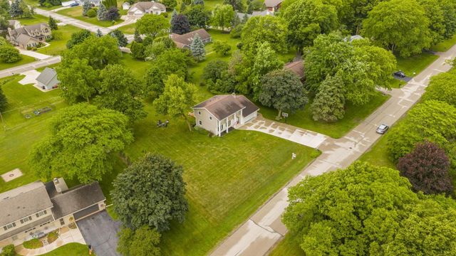 N75W22171 Cherry Hill ROAD, Lisbon, WI 53089