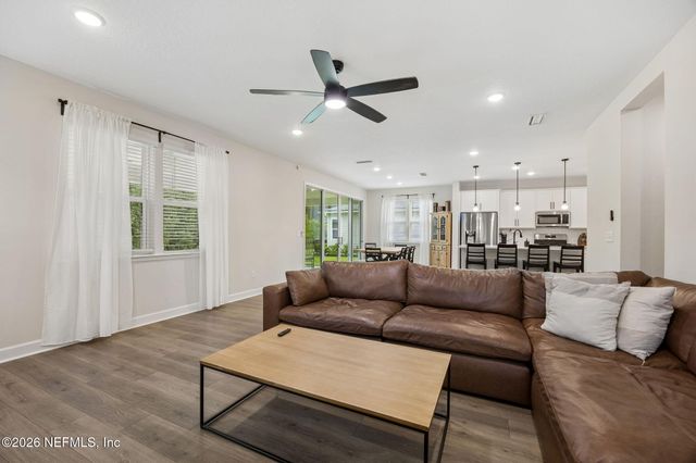 75596 CANTERWOOD Drive, Yulee, FL 32097