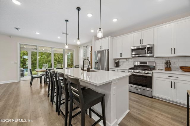 75596 CANTERWOOD Drive, Yulee, FL 32097