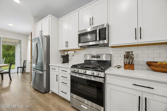 75596 CANTERWOOD Drive, Yulee, FL 32097